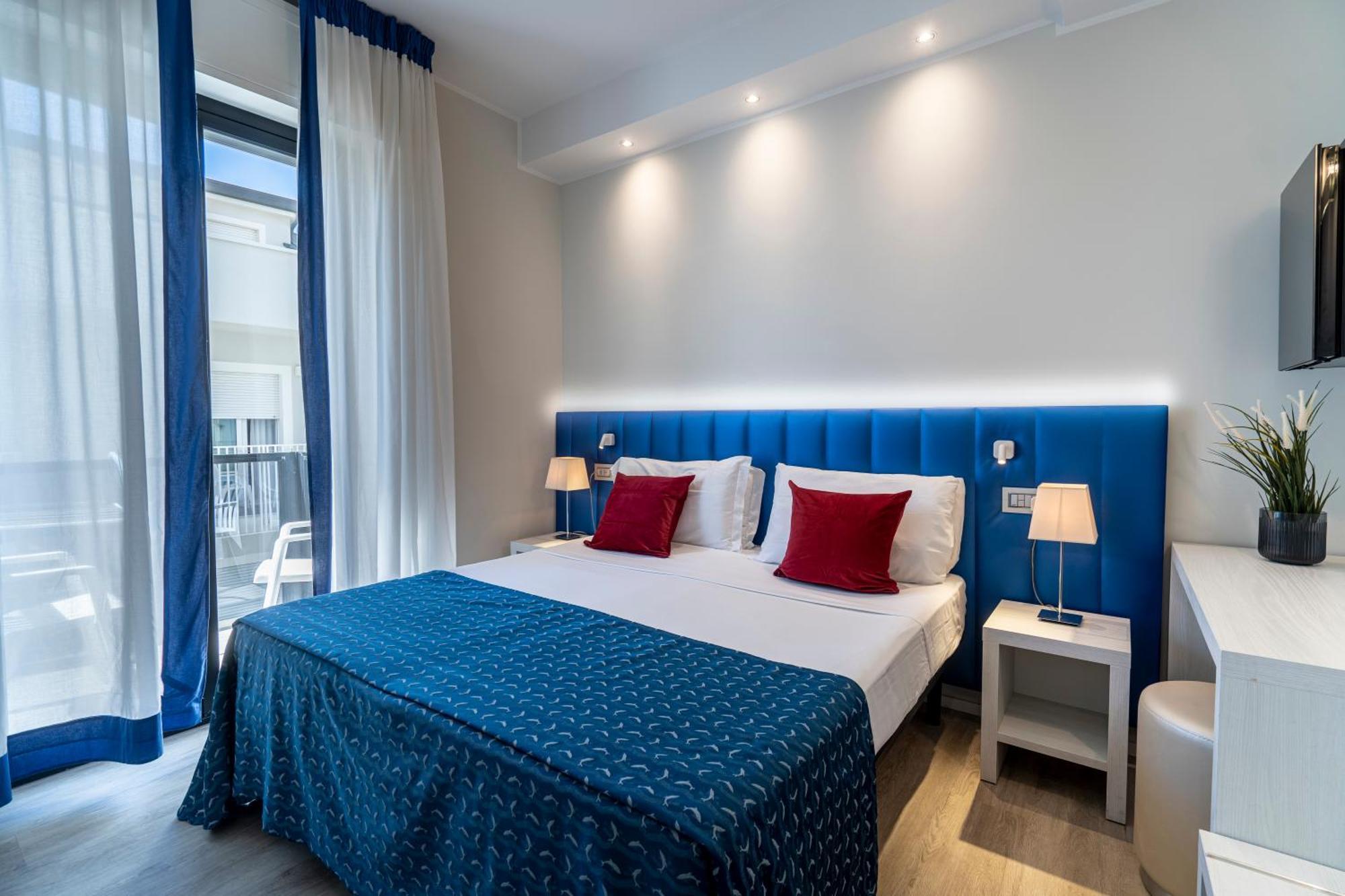 Hotel 2000 Riccione Exterior photo