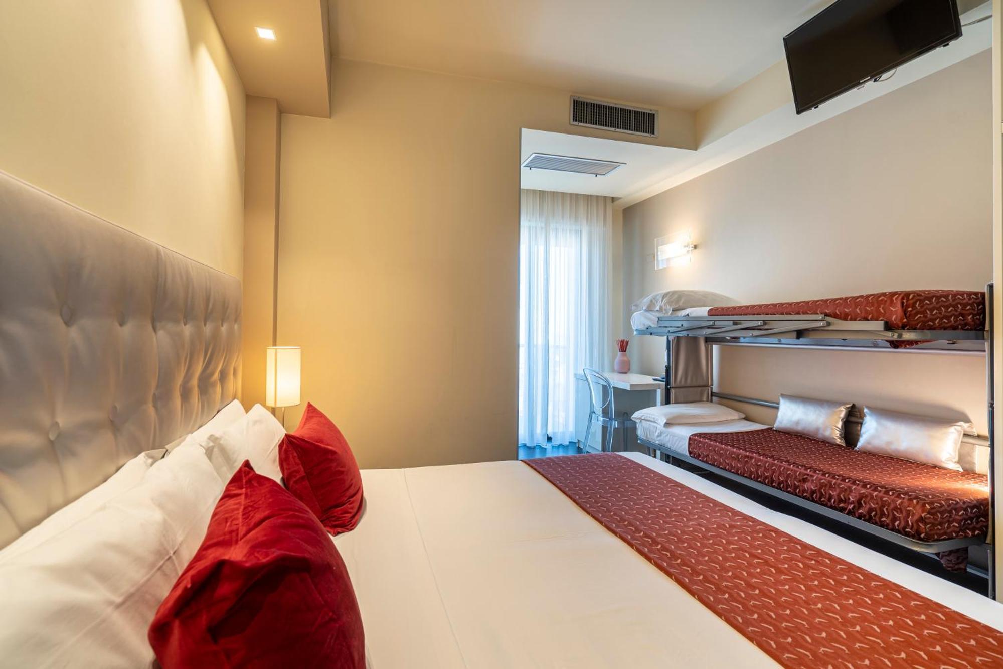 Hotel 2000 Riccione Exterior photo
